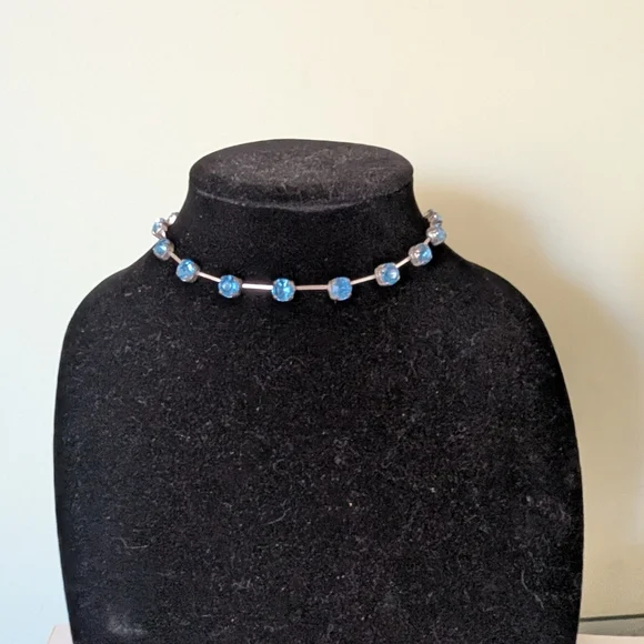 Vintage Blue Stone Choker Necklace - Picture 2 of 10